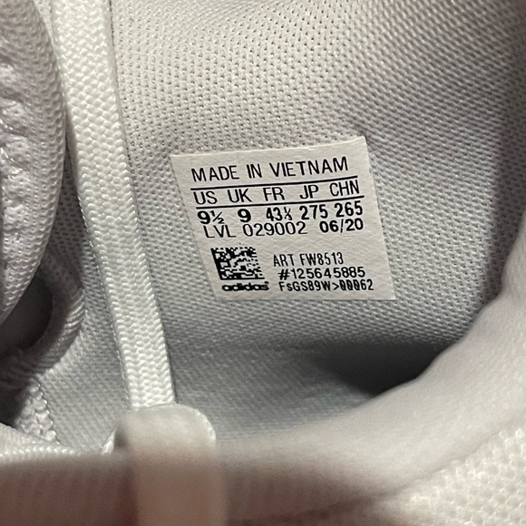 NWT Adidas DON Issue 2 - Picture 4 of 5